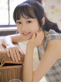 Pure little sister apricot eye ying ying skin white sweet girl personal photo(2)